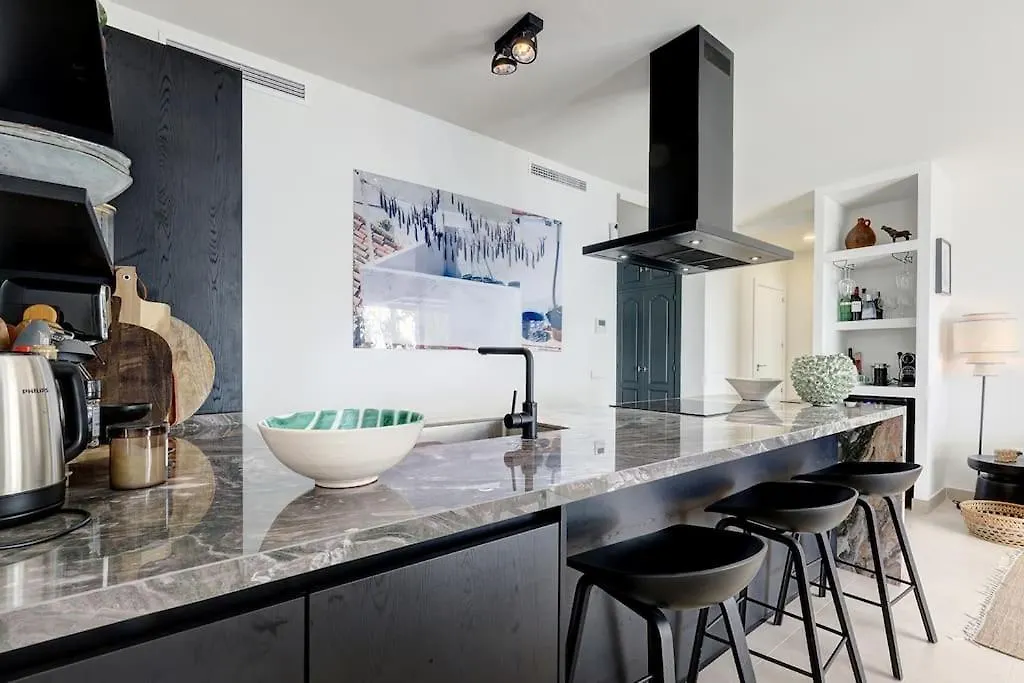 Renovated Apt Aranja: With Big Balcony And Sea View Εστεπόνα 0*,